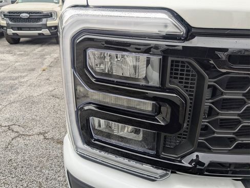 New 2026 Ford F250 Lariat w/ Black Appearance Package image 9