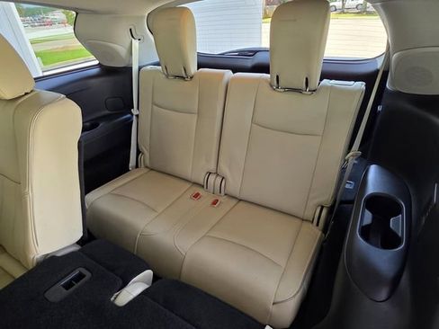 Used 2020 INFINITI QX60 Luxe w/ Essential Package FWD image 15