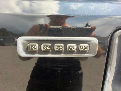 Used 2006 Ford F350 Lariat RWD image 27