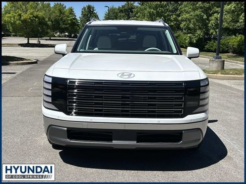 New 2026 Hyundai Palisade FWD Hybrid image 2