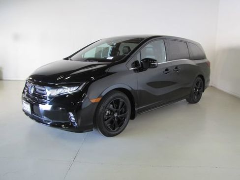 Certified 2023 Honda Odyssey Sport image 1