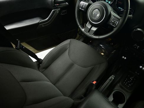 Used 2017 Jeep Wrangler Unlimited Sport w/ Quick Order Package 24S image 9