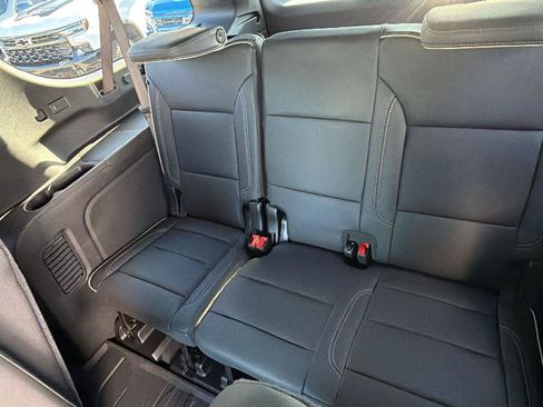 New 2026 Chevrolet Suburban Premier w/ Sun And Tow Package AWD/4WD image 19