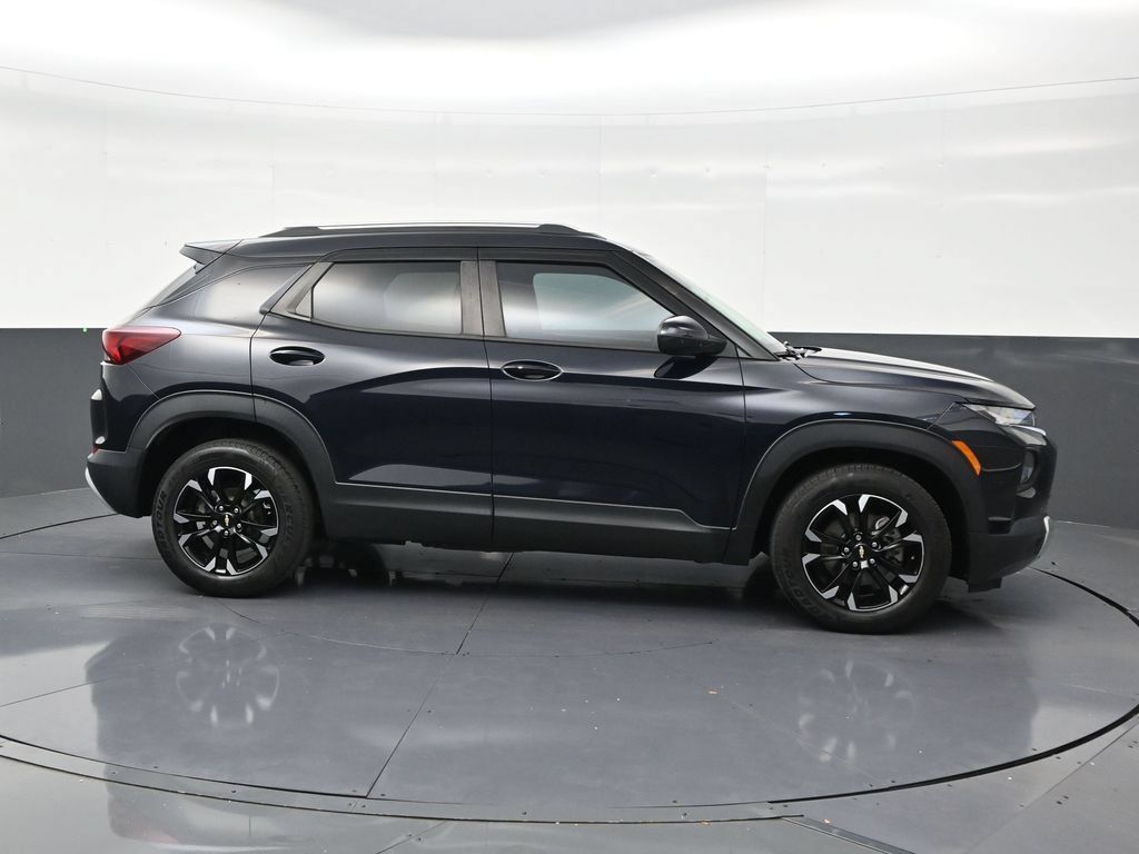 Used 2021 Chevrolet TrailBlazer LT w/ Convenience Package FWD image 6