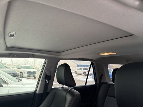 Used 2024 Toyota 4Runner Limited image 11