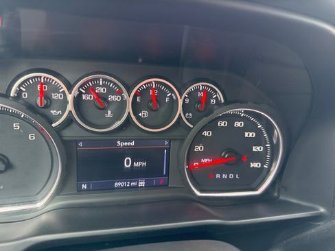 Used 2019 Chevrolet Silverado 1500 LT w/ All-Star Edition image 32