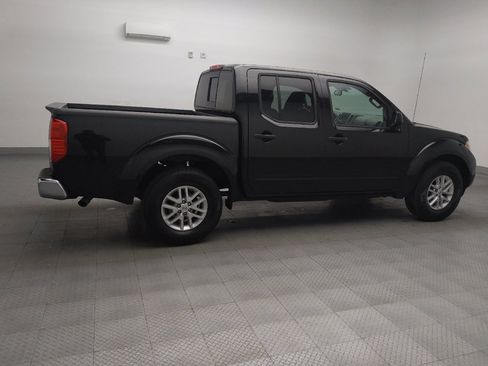 Used 2016 Nissan Frontier SV image 10