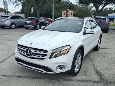 Used 2019 Mercedes-Benz GLA 250 4MATIC image 3