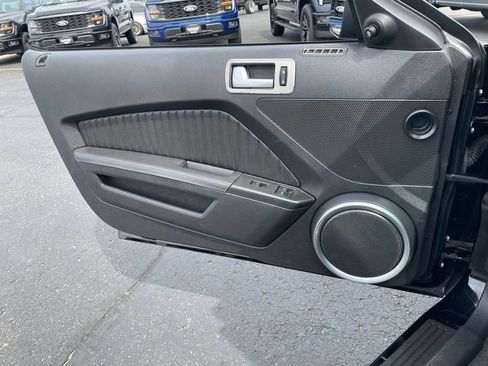 Used 2011 Ford Mustang Shelby GT500 RWD image 45