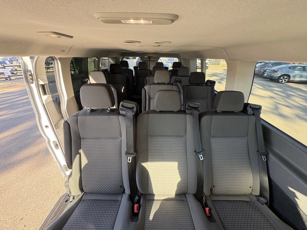 Used 2024 Ford Transit 350 XLT RWD image 33
