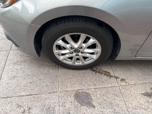 Used 2015 MAZDA MAZDA3 i Grand Touring FWD image 9