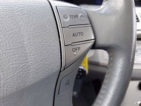 Used 2008 Toyota Avalon XL image 25