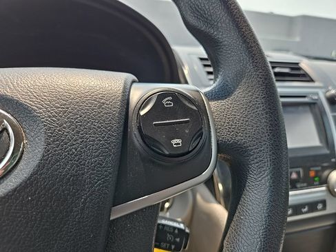Used 2013 Toyota Camry LE FWD image 18