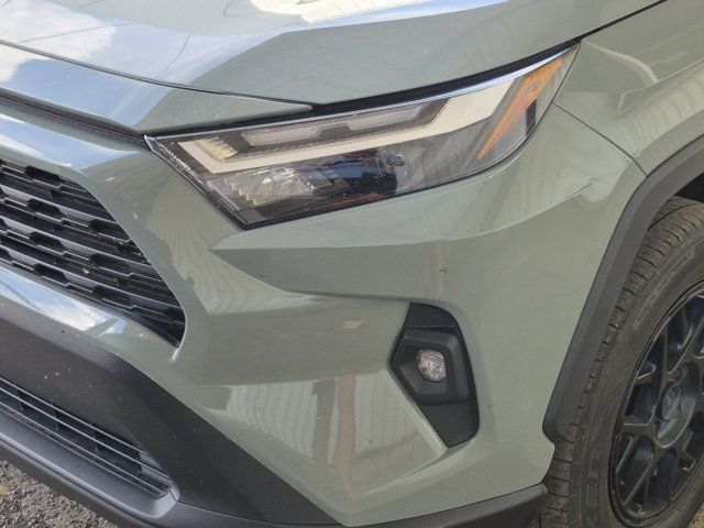 Used 2022 Toyota RAV4 XLE Premium FWD image 4