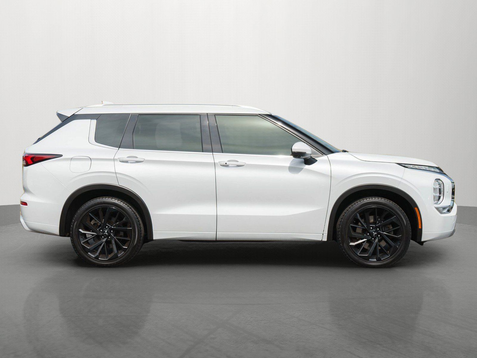 Used 2022 Mitsubishi Outlander SEL AWD/4WD image 8