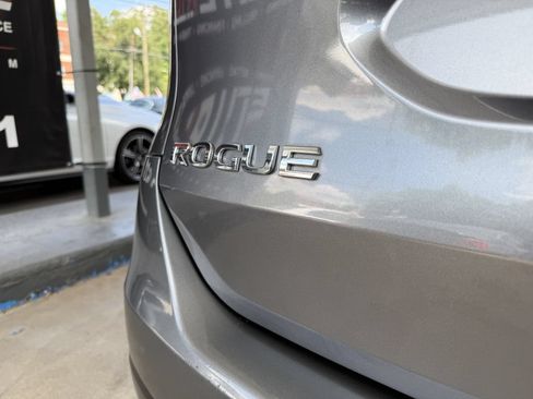 Used 2016 Nissan Rogue SL AWD/4WD image 23