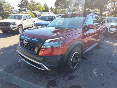 Used 2024 Nissan Pathfinder Rock Creek AWD/4WD image 7