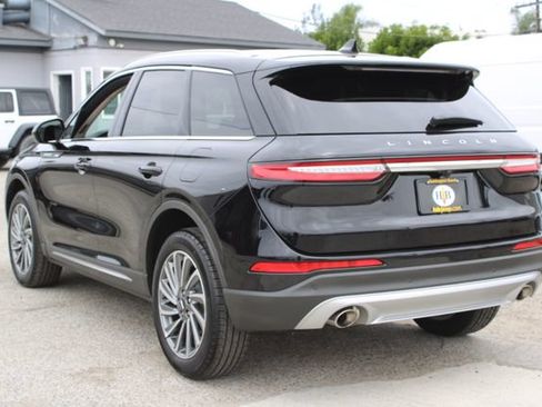 Used 2023 Lincoln Corsair Reserve FWD image 3