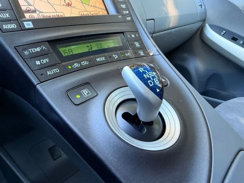 Used 2010 Toyota Prius Three FWD image 17