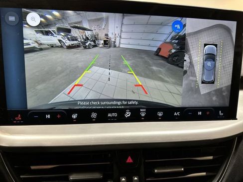 Used 2023 Ford Escape Platinum w/ Premium Technology Package image 30