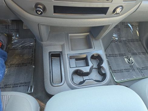 Used 2007 Dodge Ram 2500 Truck SLT image 23