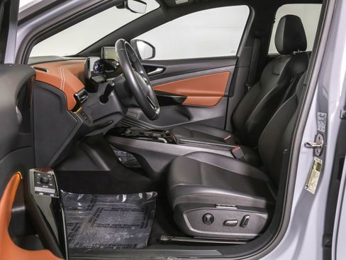 Used 2021 Volkswagen ID.4 Pro S image 7