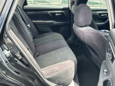 Used 2013 Nissan Altima 3.5 S FWD image 13