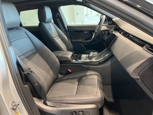 Used 2024 Land Rover Range Rover Evoque Dynamic SE image 32
