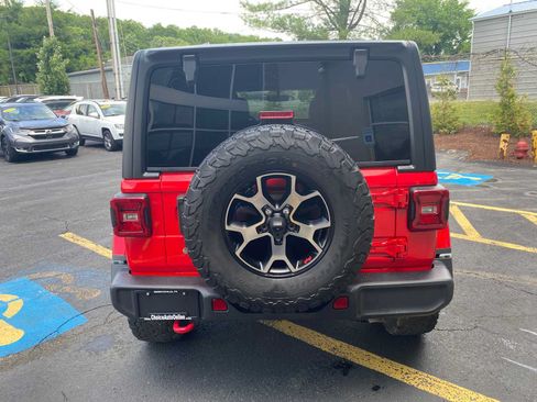 Used 2018 Jeep Wrangler Unlimited Rubicon AWD/4WD image 15