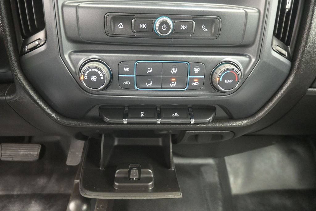 Used 2017 Chevrolet Silverado 1500 W/T AWD/4WD image 17