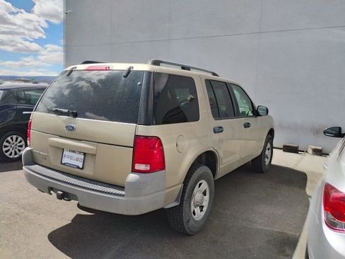 Used 2002 Ford Explorer XLS AWD/4WD image 4