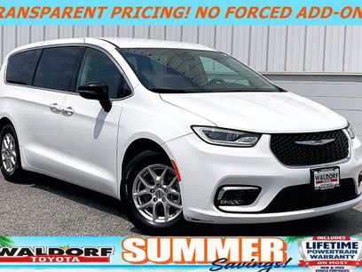 Used 2024 Chrysler Pacifica Touring-L