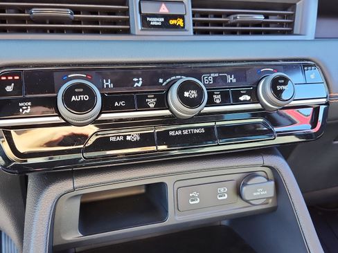 New 2026 Honda Pilot Sport image 28