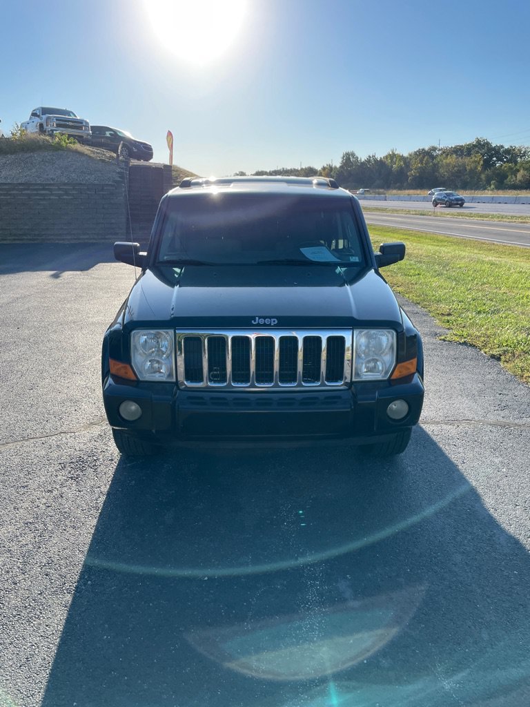 Used 2007 Jeep Commander Sport AWD/4WD image 8