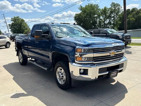 Used 2015 Chevrolet Silverado 2500 LT w/ LT Convenience Package AWD/4WD image 16