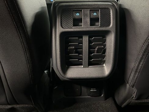 New 2025 Ford Bronco Outer Banks image 32