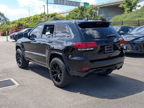 Used 2021 Jeep Grand Cherokee Laredo X image 8