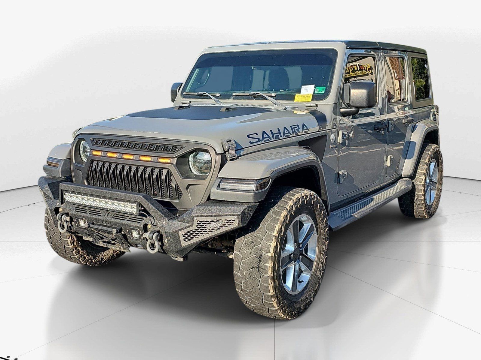 Used 2018 Jeep Wrangler Unlimited Sahara AWD/4WD image 7