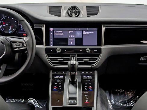 Used 2024 Porsche Macan w/ Premium Plus Package image 25