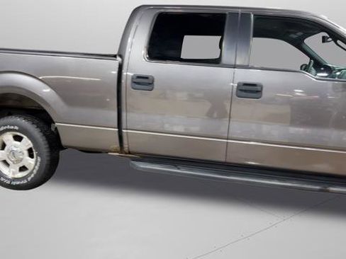 Used 2011 Ford F150 XLT w/ XLT Convenience Pkg image 6