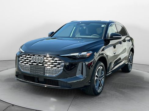 New 2026 Audi Q5 Premium image 3