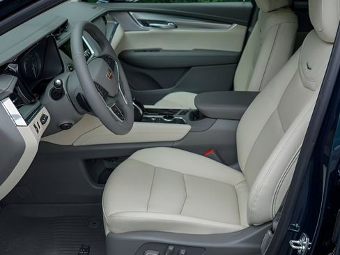 New 2026 Cadillac XT5 Premium Luxury w/ Driver Assist Package FWD image 10