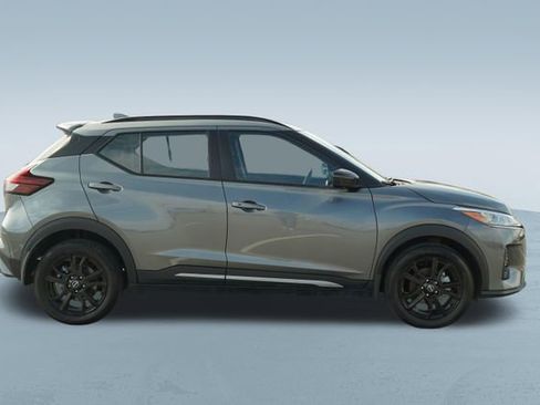 Used 2024 Nissan Kicks SR FWD image 10