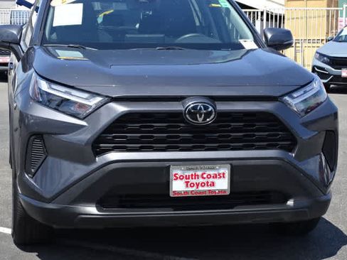 Used 2025 Toyota RAV4 XLE w/ Convenience Package FWD image 4