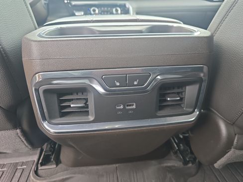 Used 2026 GMC Sierra 2500 Denali AWD/4WD image 16