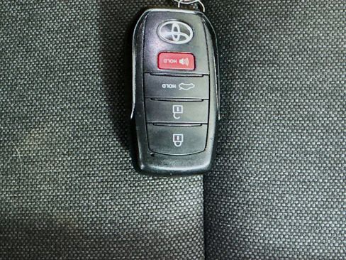 Used 2025 Toyota Camry LE w/ Convenience Package FWD image 34