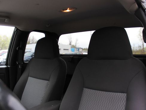 Used 2010 Chevrolet Colorado LT AWD/4WD image 16