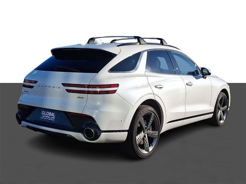 Used 2023 Genesis GV70 2.5T w/ Sport Prestige Package image 7