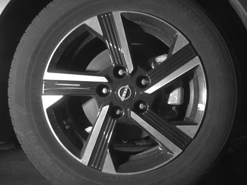 Used 2025 Nissan Sentra SV FWD image 13