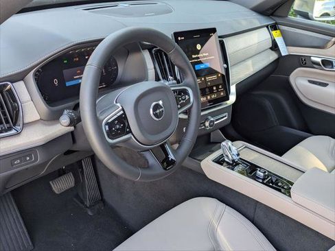 New 2026 Volvo XC90 T8 Plus w/ Protection Package Premier image 7